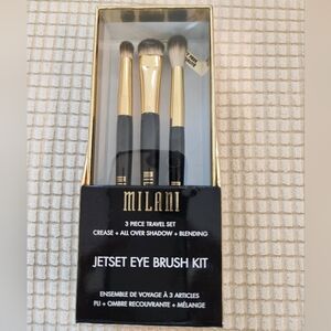 Milani Jetset Eye Brush Kit with Gold and Black Accents